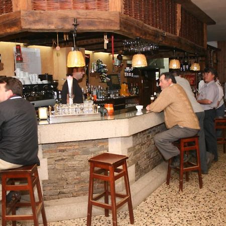 A Taberna De Vento Hotel Lalin Ngoại thất bức ảnh