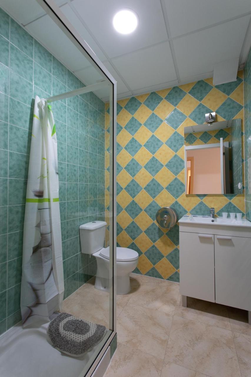 A Taberna De Vento Hotel Lalin Ngoại thất bức ảnh