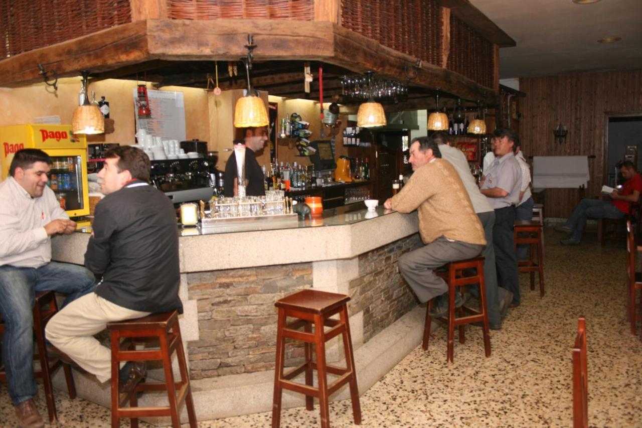 A Taberna De Vento Hotel Lalin Ngoại thất bức ảnh
