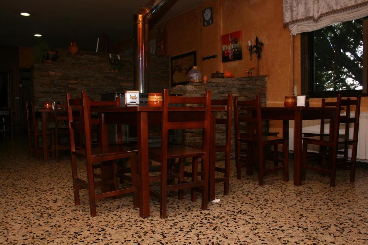 A Taberna De Vento Hotel Lalin Ngoại thất bức ảnh