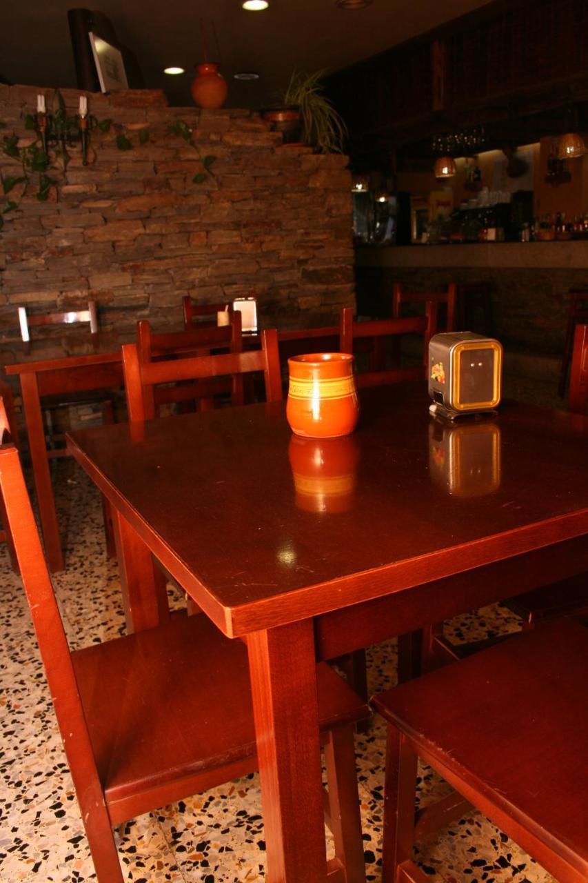 A Taberna De Vento Hotel Lalin Ngoại thất bức ảnh